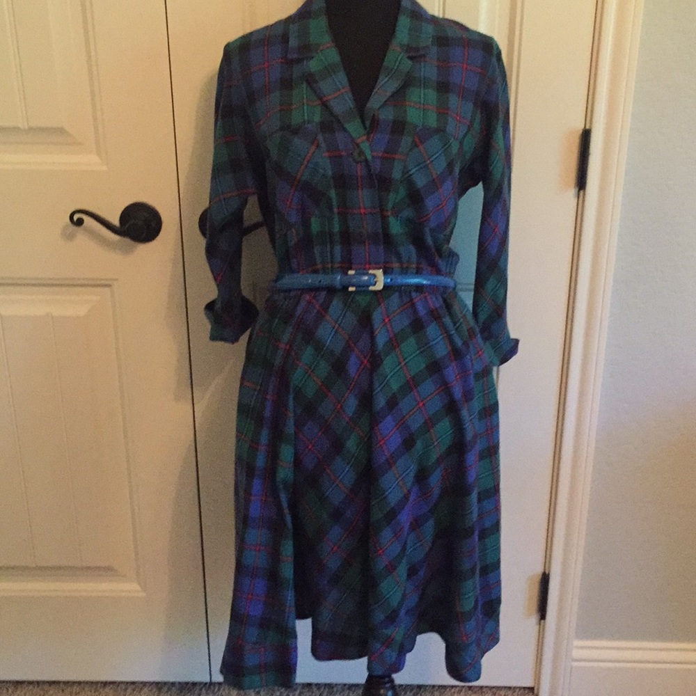 Plaid Midi Dress either pockets
